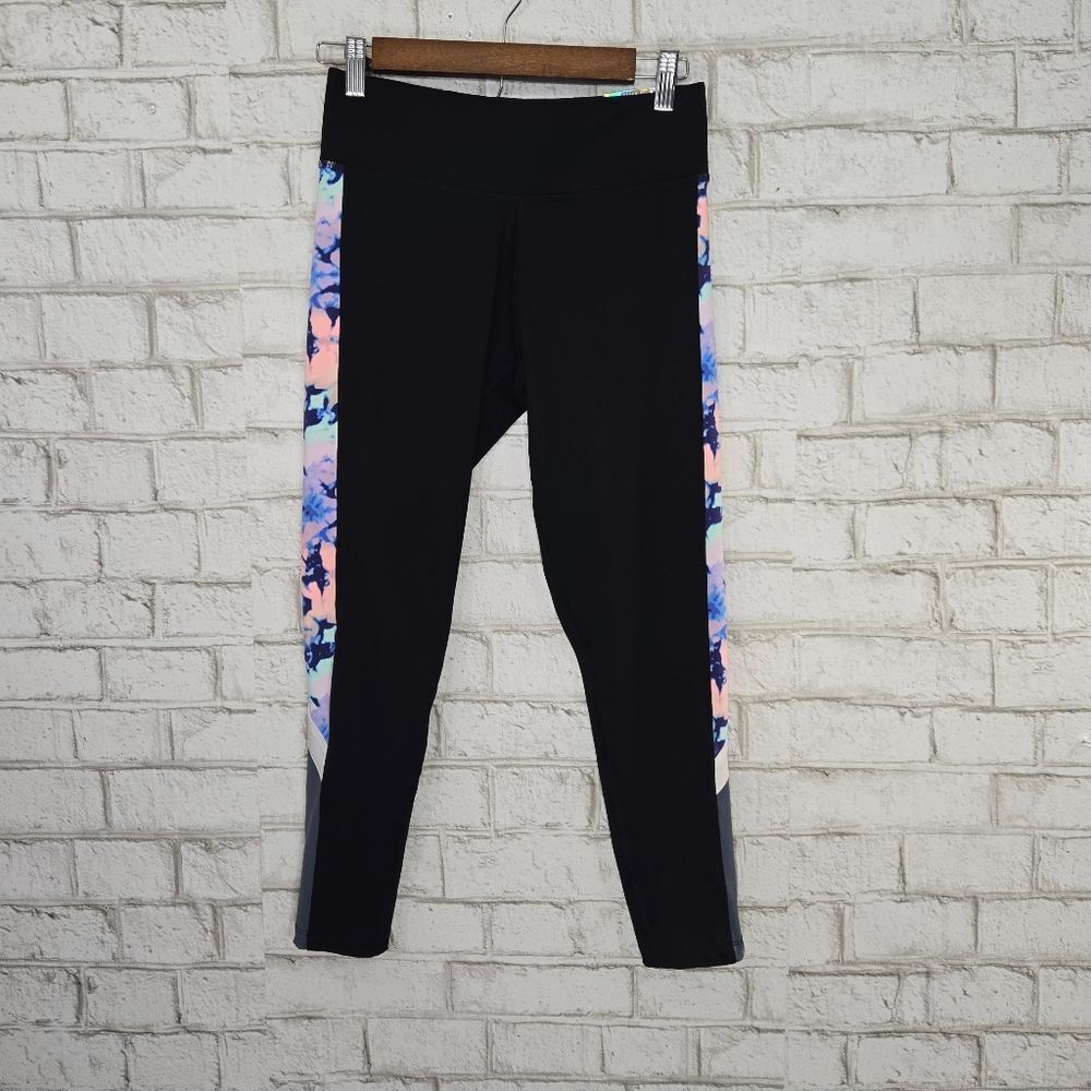 NWT PINK V. Secret‎ ankle leggings